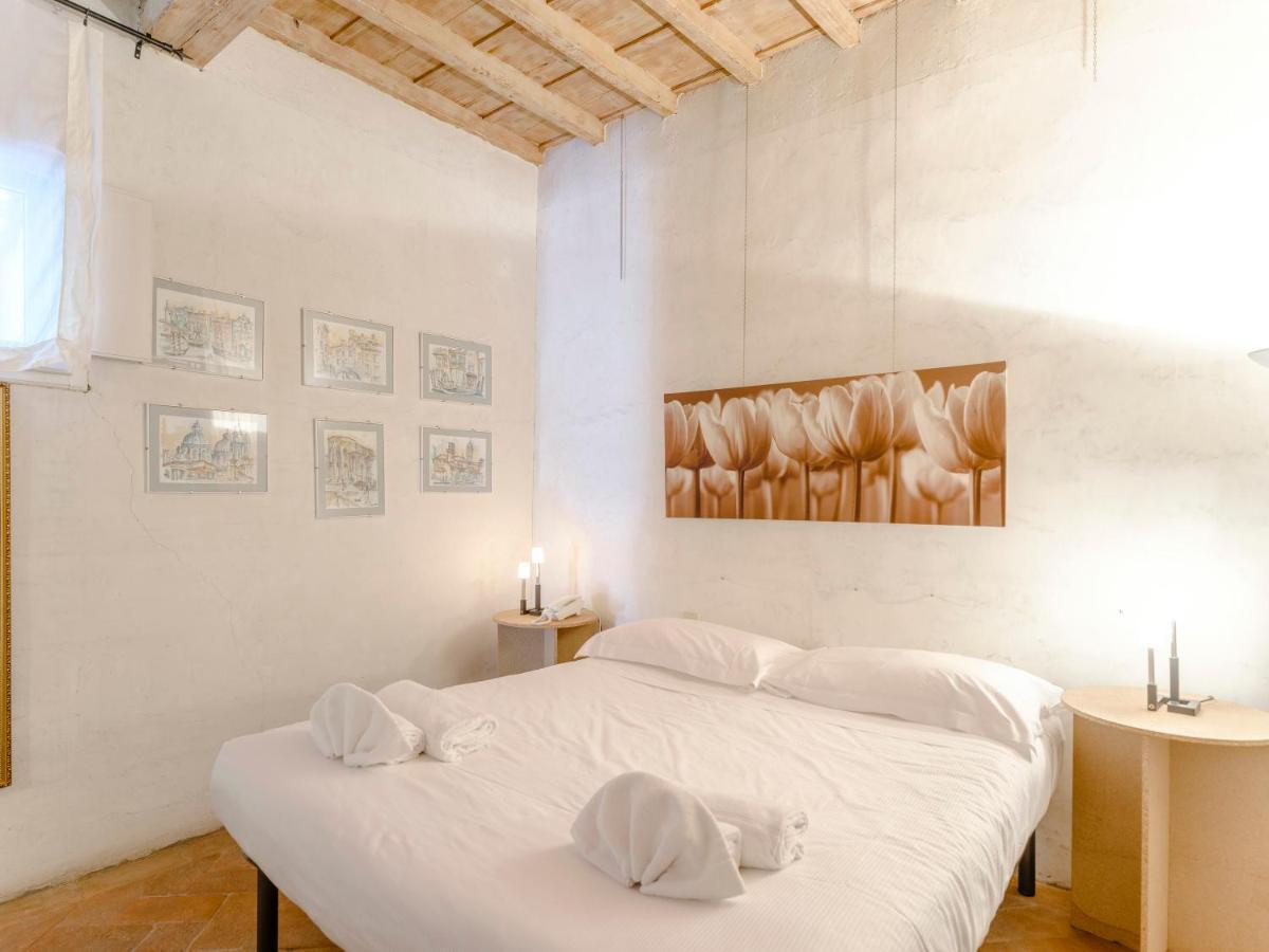 Santacroce - View Of Monuments Apartment *
